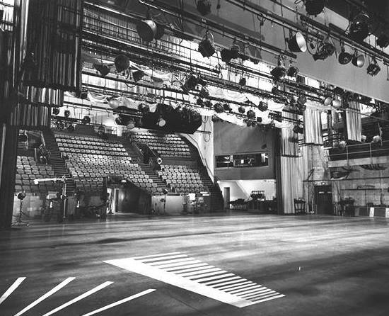 The Pride Of NBC Burbank Studio 1 Heres A Look At This Gigantic Studio From