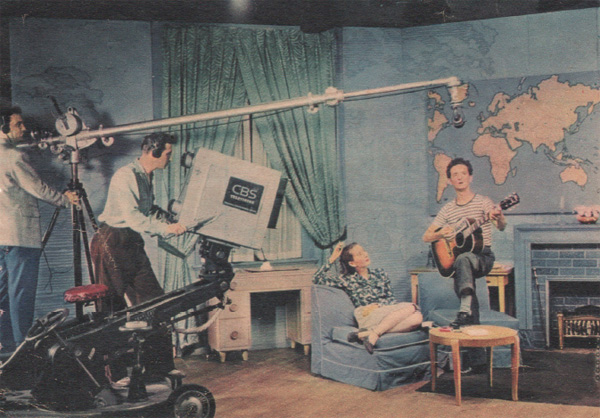 “Battle Over Television” – Mechanix Illustrated, 1945